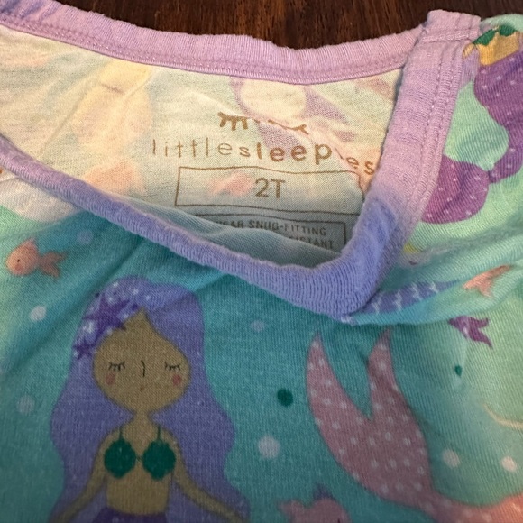 Little Sleepies Two Piece Mermaid Pjs. 2T - Picture 2 of 2